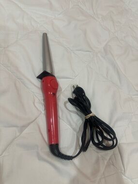 Remington Red Styling Wand with Black Cord